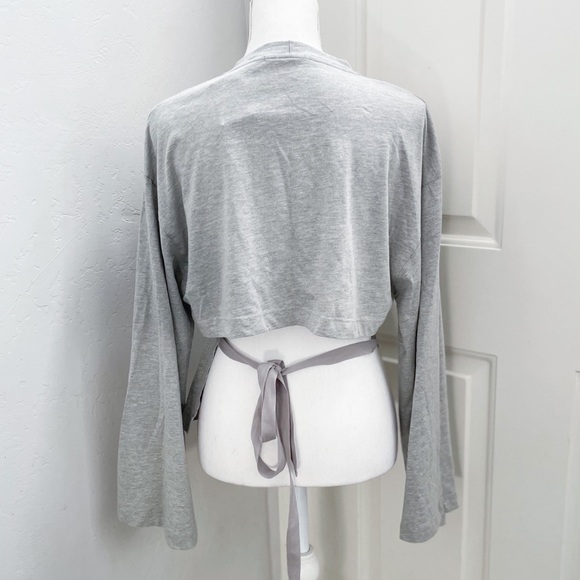 NWT-LUSH Grey Open Square Tie Back Wide Sleeve Top - Picture 5 of 12
